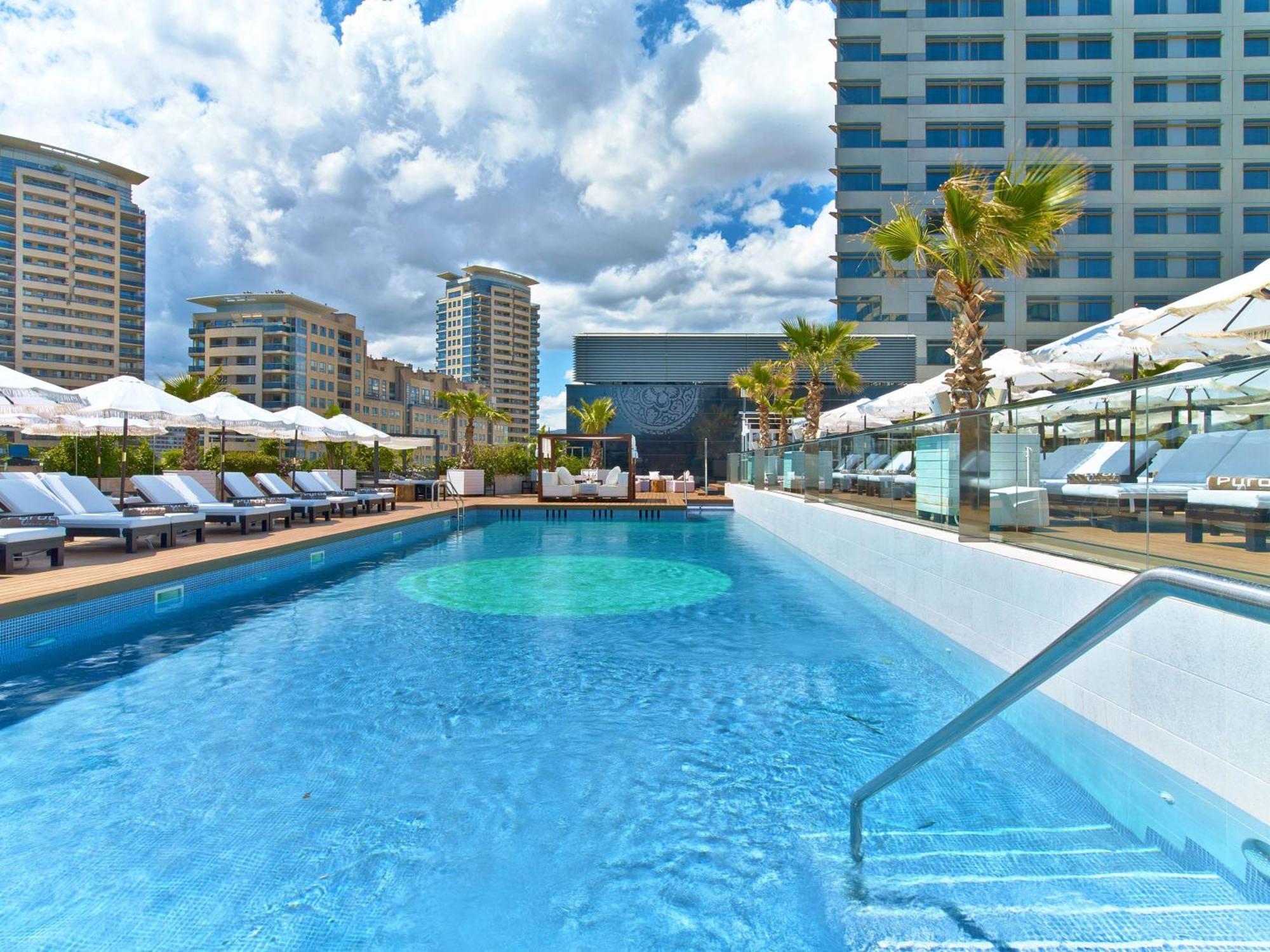 מלון Hilton Diagonal Mar ברצלונה מראה חיצוני תמונה